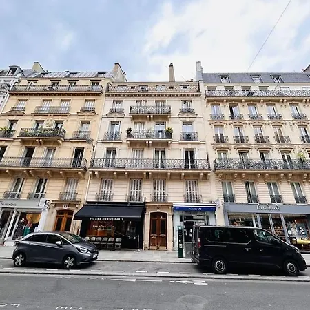 Part Of Saint-germain-des Pres / 3 Bedrooms