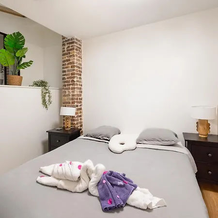 Part Of Saint-germain-des Pres / 3 Bedrooms דירה